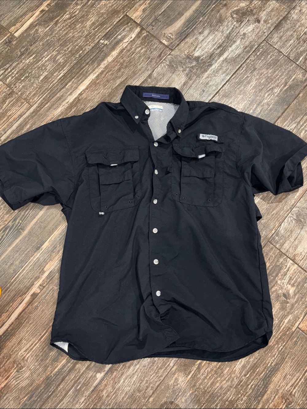 Columbia Black Short-Sleeve Button-Down Fishing Shirt